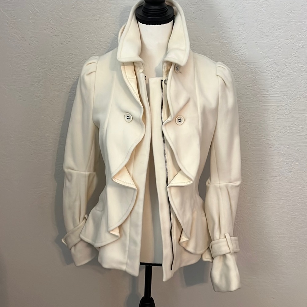 BCBG MaxAzria cream wool zip up jacket! So cute! Very Good condition
